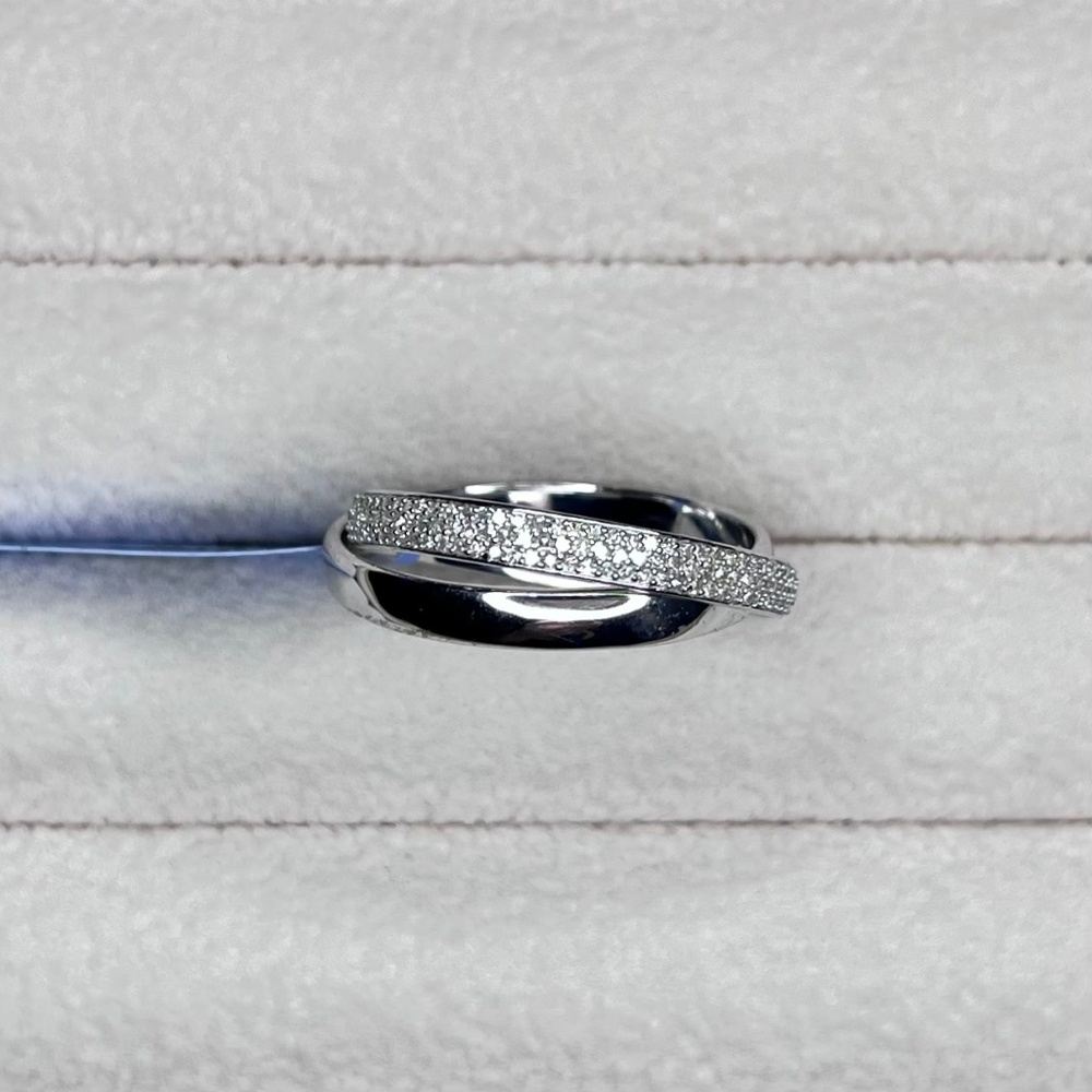 R058 | Natural Diamond Double Interlocked Ring
